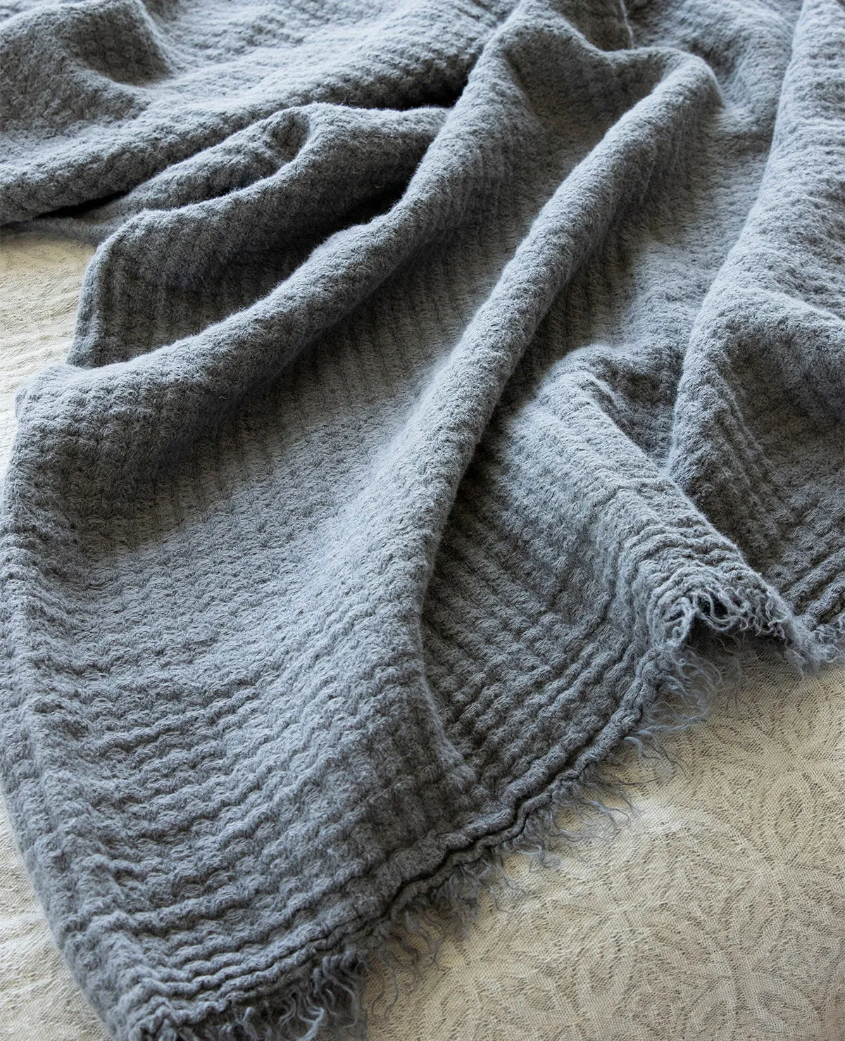 Hampton Linen Throw Dark Grey