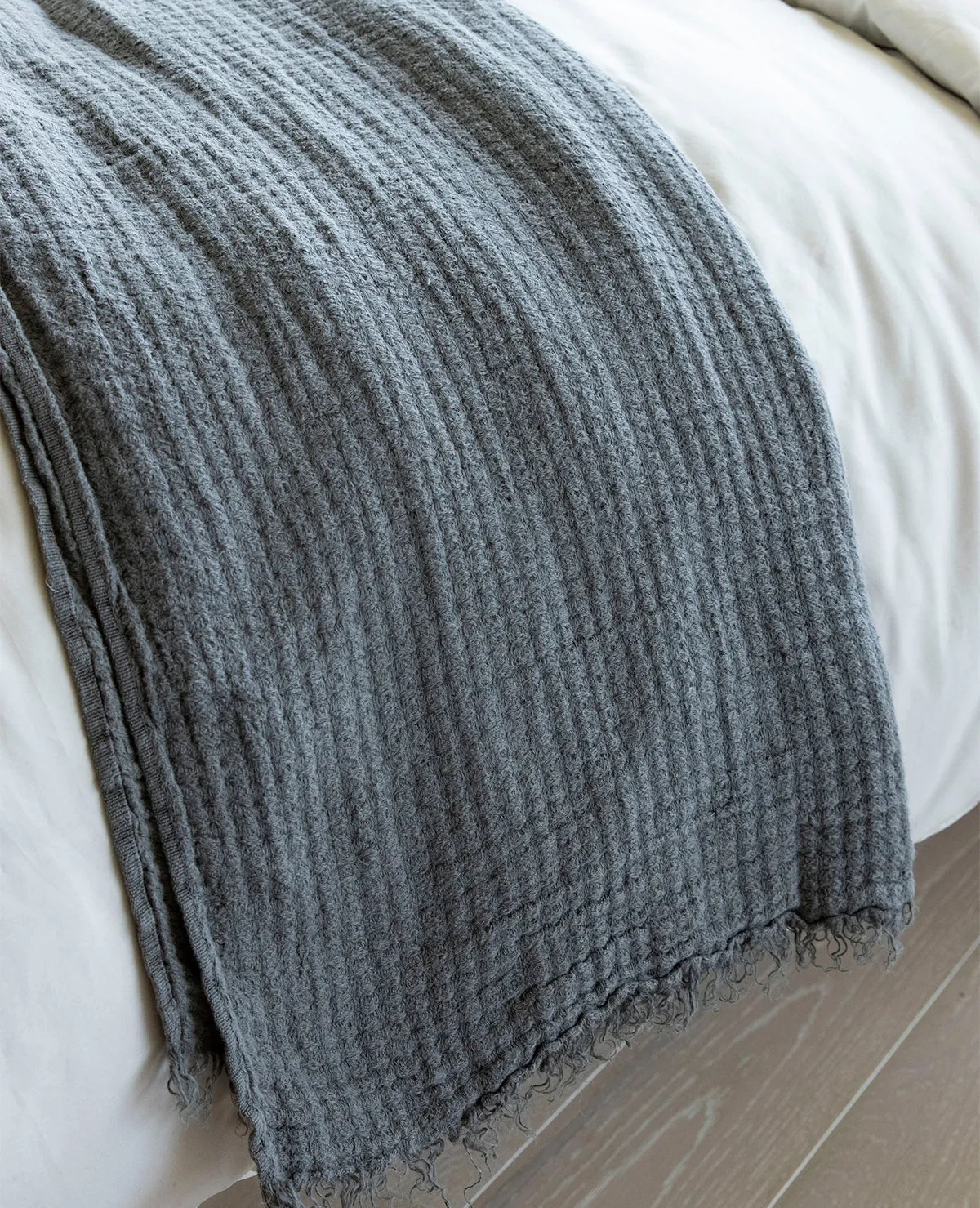 Hampton Linen Throw Dark Grey